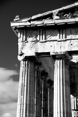 Mono marble columns and pediment of Parthenon.jpg