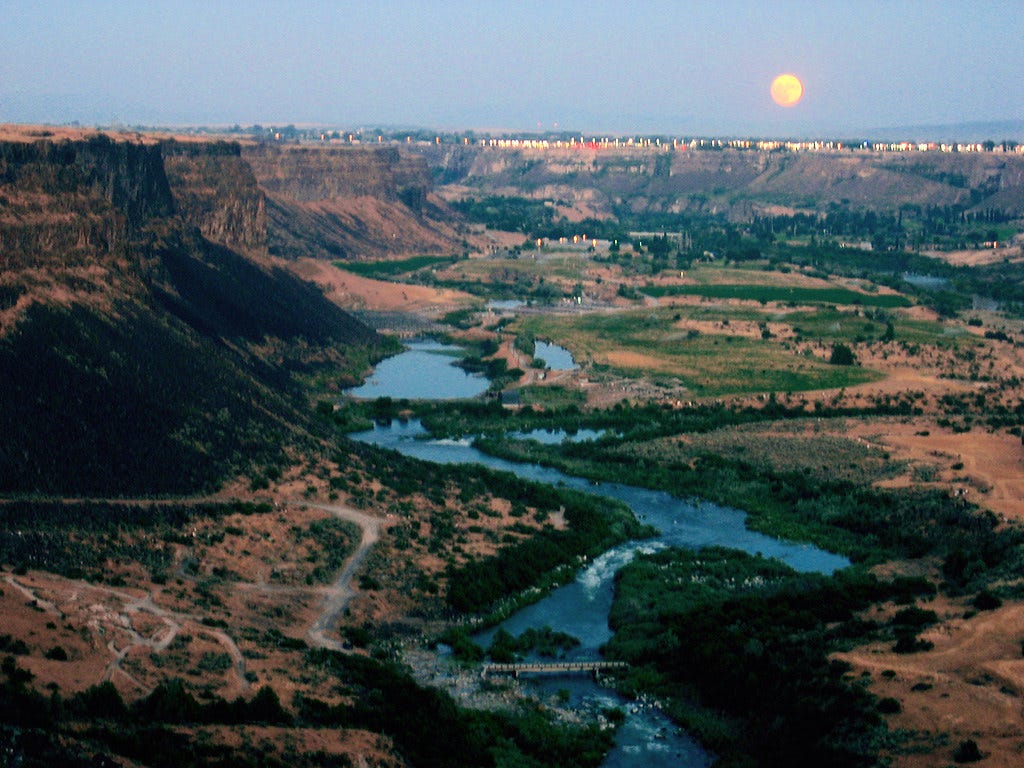 moon over the snake river canyon