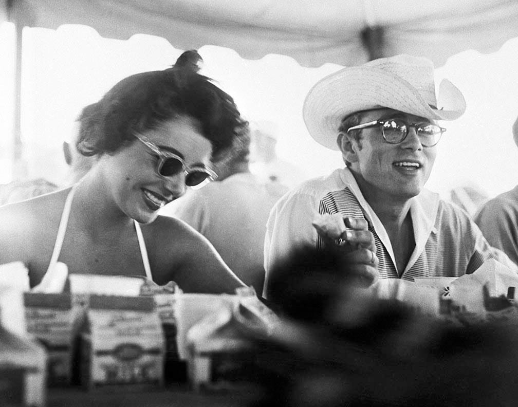 Elizabeth Taylor and James Dean on the set of Giant (1956)