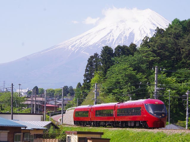 9. Mt.Fuji View Limited Express / Chubu