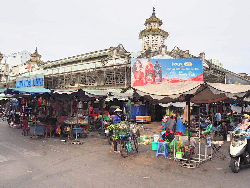 Hoa Binh market