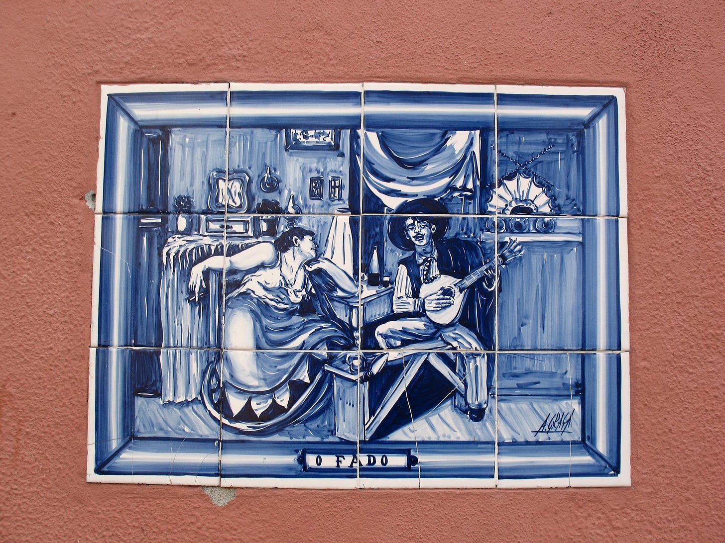 Tile with musicians