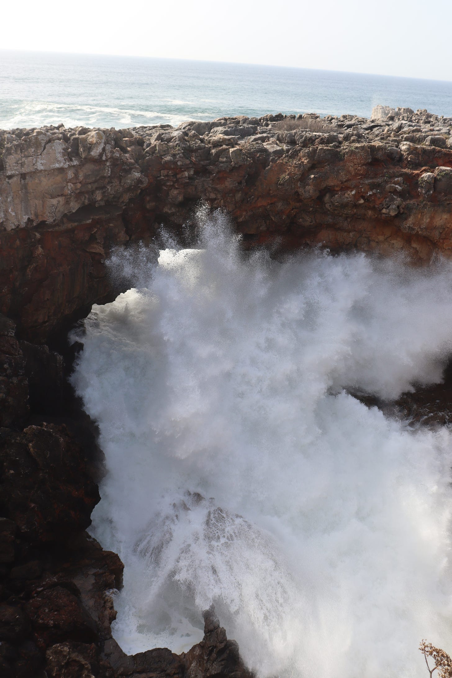 Waves crashing through the Mouth of Hell