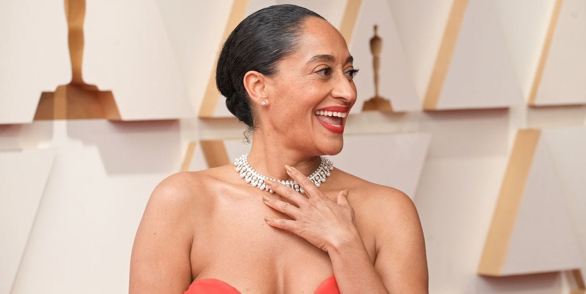Tracee Ellis Ross 2022 Oscars Red Carpet Hairstyle