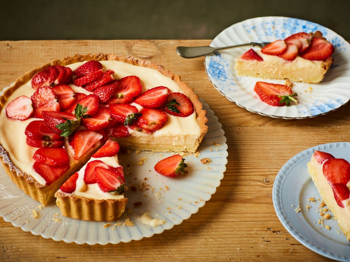 Rachel Roddy's recipe for strawberry tart with crema pasticcera | Food |  The Guardian