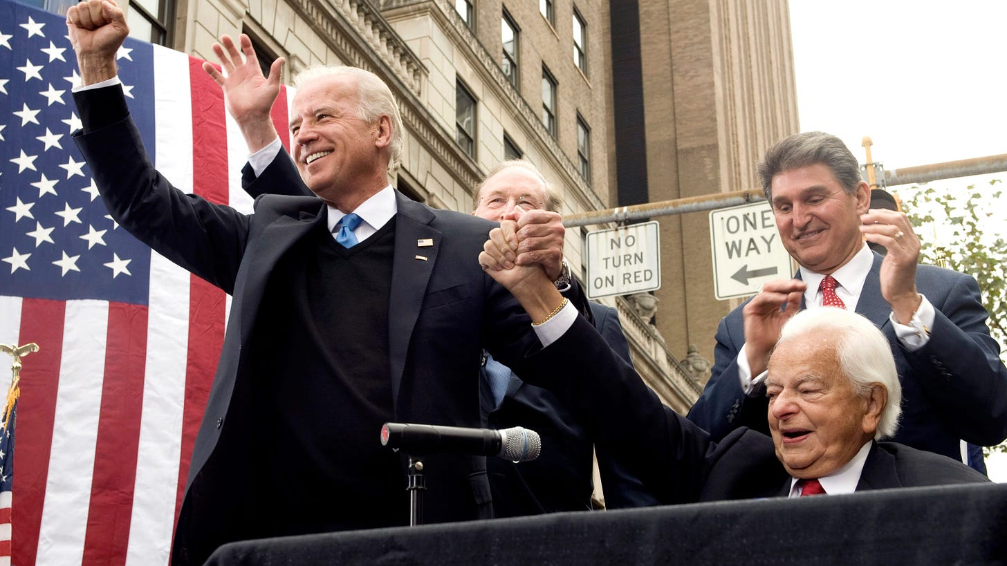 Fact check: Biden isn't with KKK grand wizard in photo