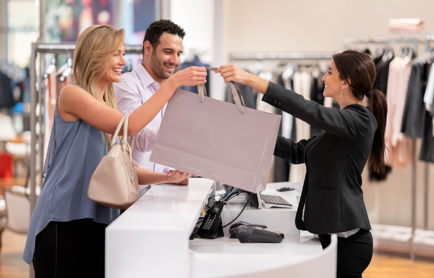 How to Impress Customers With These Useful Retail Customer Service Tips |  PointofSale.com :