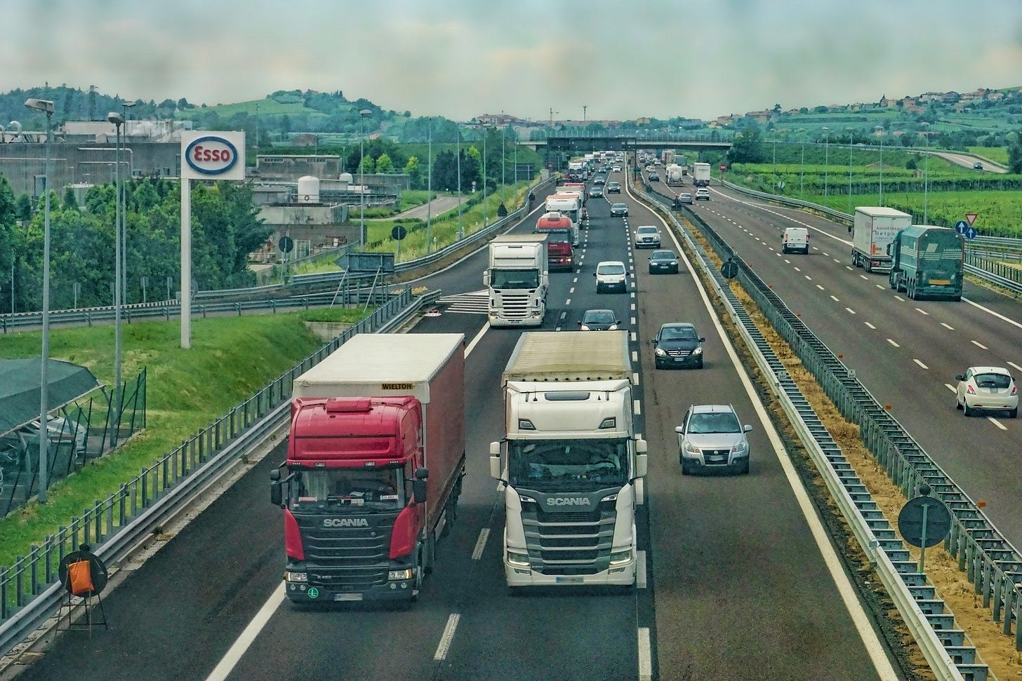 Autostrada camion consegne merci