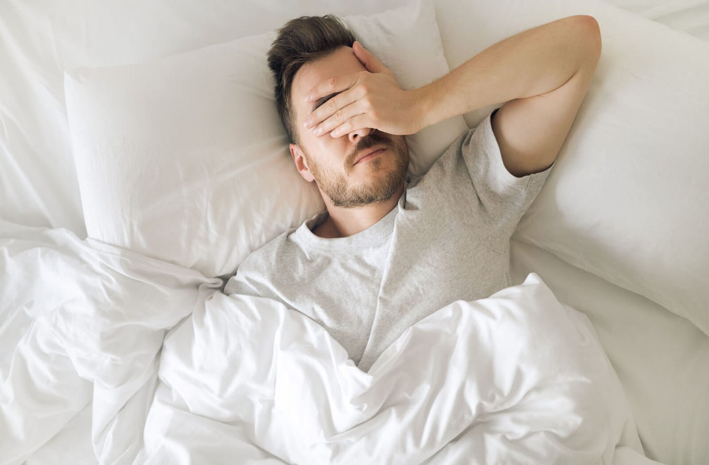 5 Tips To Prevent Waking Up With Dry Eye in the Morning