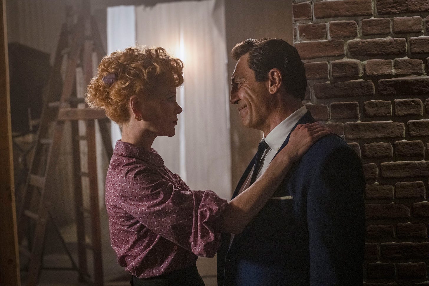 Nicole Kidman and Javier Bardem as Lucille Ball and Desi Arnez in Being The Ricardos