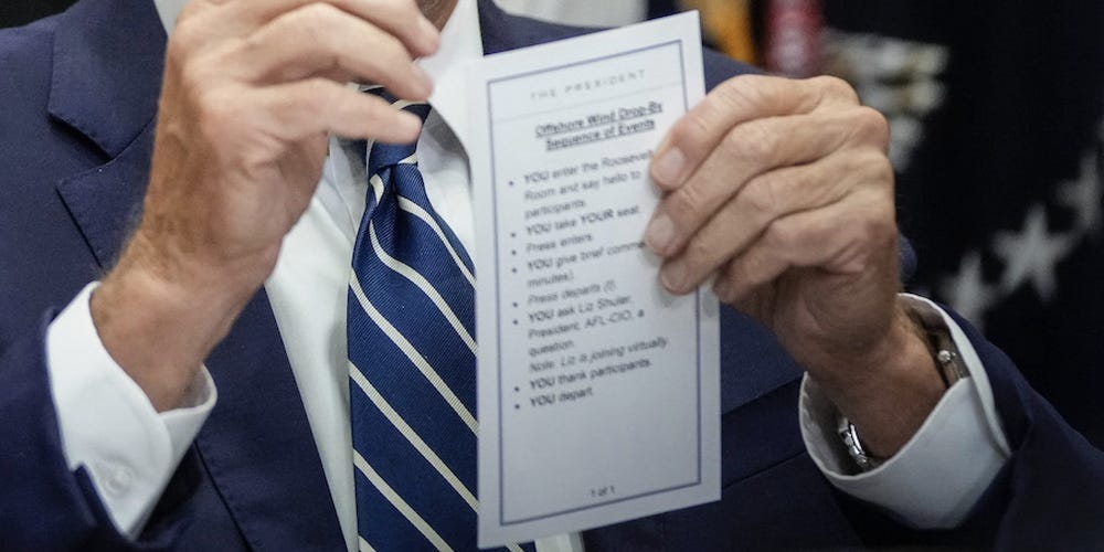 Biden Flashes Extremely Simple Cue-Card Instructions at Meeting