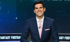 ESPN NFL Insider and Fantasy Football Now Host Field Yates Signs Multi-Year  Extension - ESPN Press Room U.S.