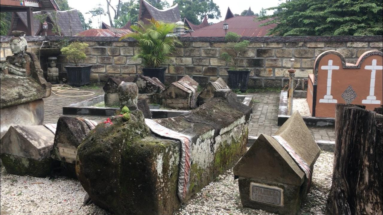 Filosofi Suku Batak Toba di Makam Raja Sidabutar | Pelantar.id
