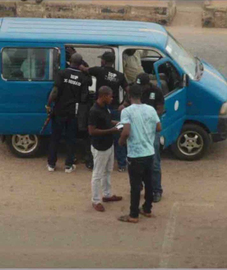 Osun State on Twitter: "@NTANewsNow @PoliceNG Really ? Reporting to the  same IGP X squad that are leaders in illegal arrest ? In Osun they use " Korope" bus to arrest youths around