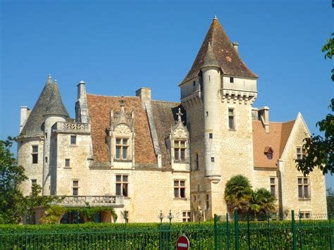 Les Milandes Castle - French Moments