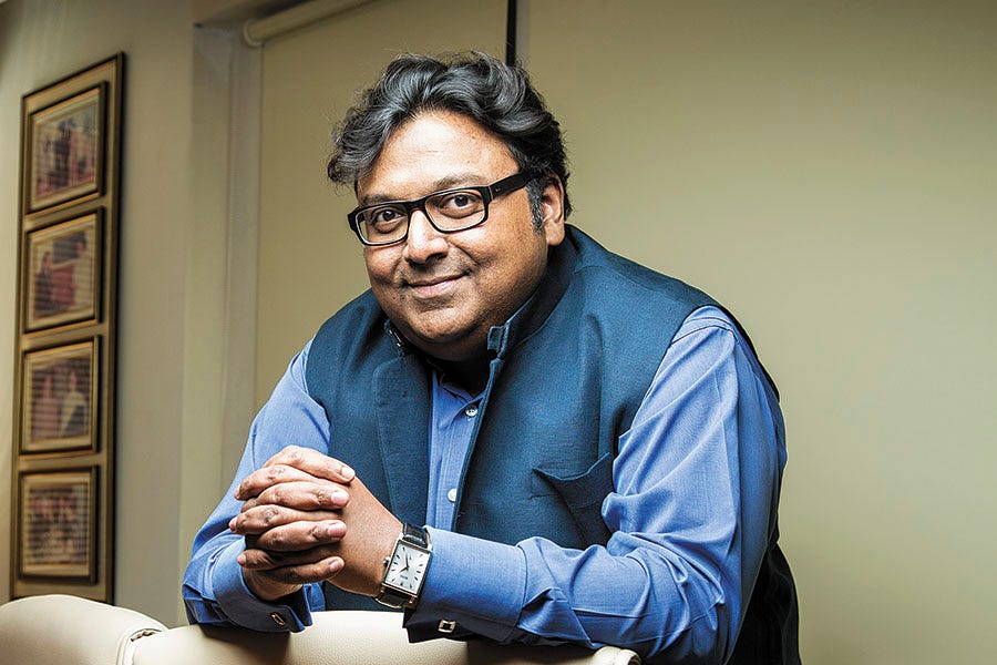 Writer Ashwin Sanghi&#39;s &#39;bloody Good&#39; Business Model | Forbes India