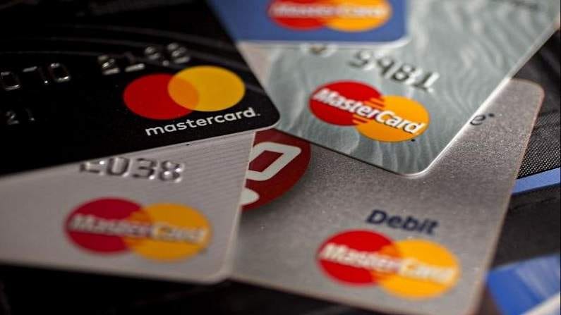 Due to the ban on Mastercard, these 5 private banks will face problem in  issuing new