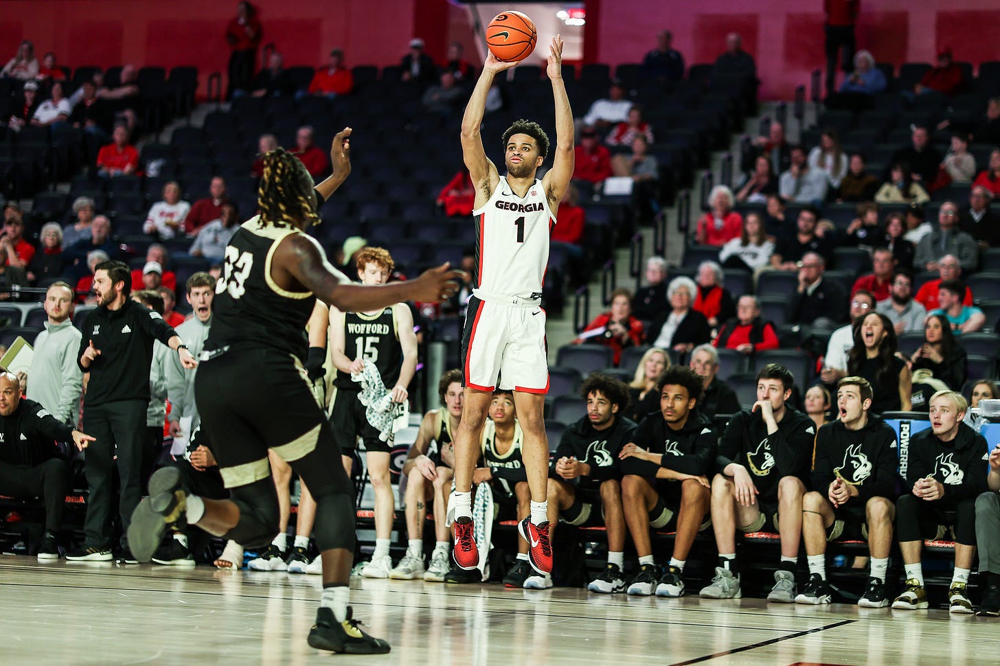 Georgia during a game against Wofford at Stegeman Coliseum in Athens, Ga., on Sunday, Nov. 28, 2021. (Photo by Mackenzie Miles) Georgia during a game against Wofford at Stegeman Coliseum in Athens, Ga., on Sunday, Nov. 28, 2021. (Photo by Mackenzie Miles)