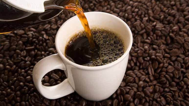 does coffee dehydrate you