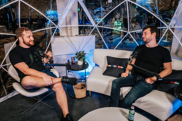 Here I am interviewing Josh Lee, DevRel for Instana in the Dev Interrupted Dome at DOES