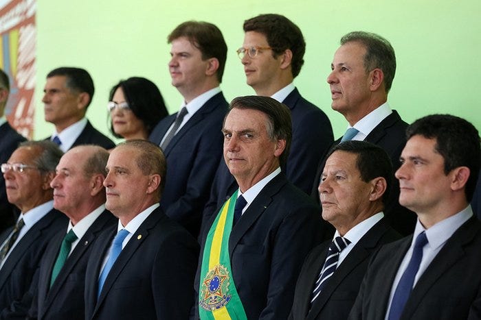 Bolsonaro faz nesta quinta-feira primeira reunião ministerial do novo  governo | GZH