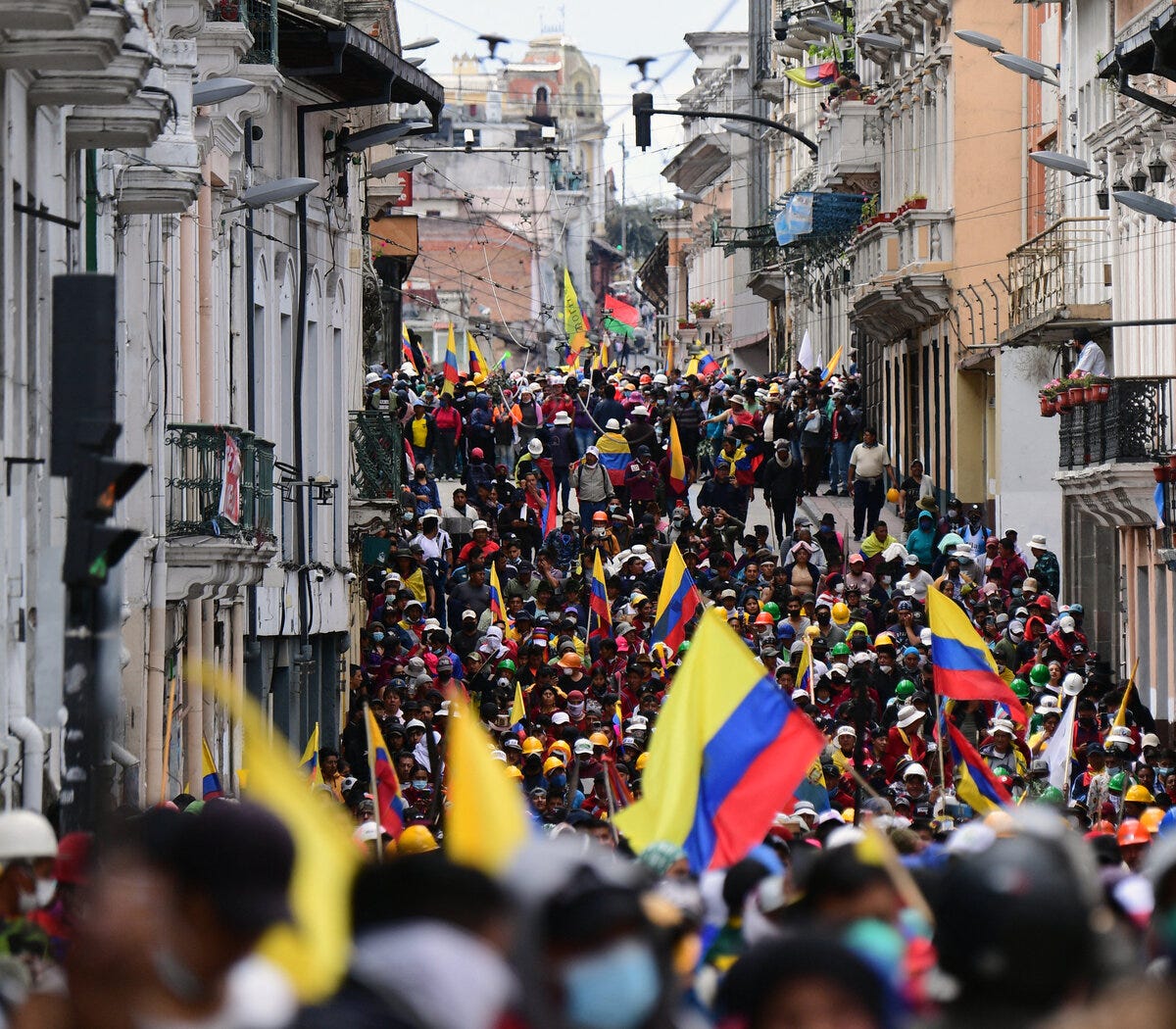 El movimiento indígena de Ecuador denuncia la presencia de infiltrados en  las manifestaciones | Página12