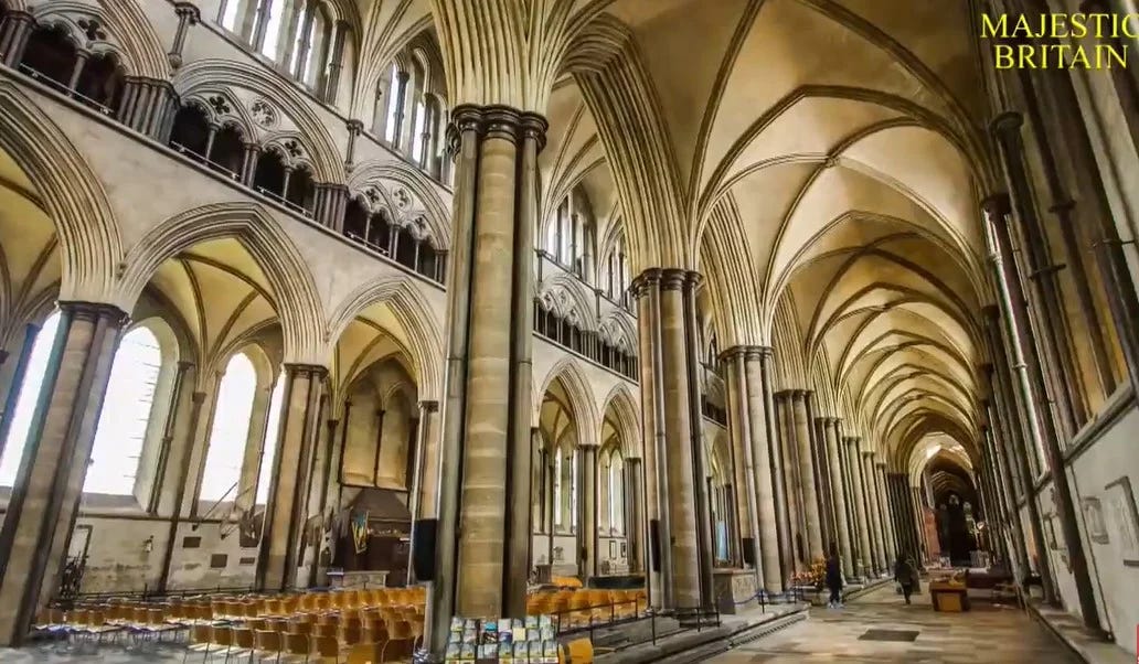 Majestic Salisbury Cathedral di Inggris yang dibangun pada tahun 1258
