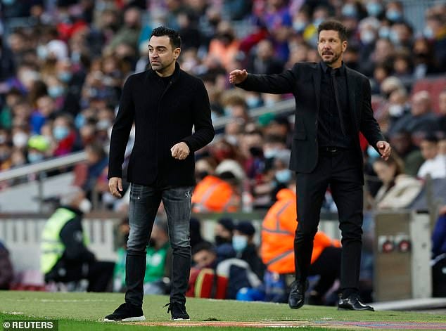 Xavi hails Diego Simeone as 'a great manager' but admits he 'understand  football in a different way' | Daily Mail Online