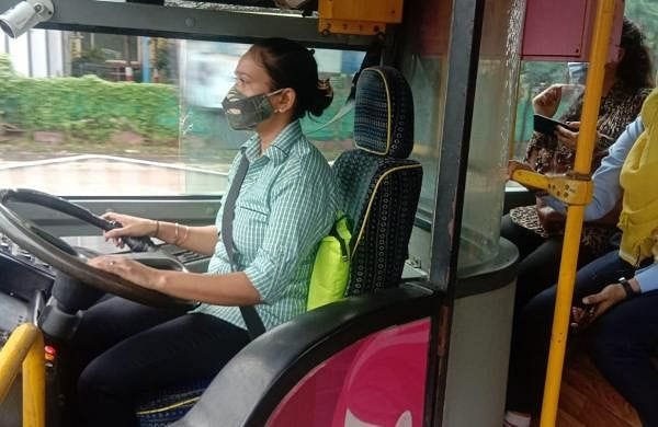 Indore&#39;s Pink iBuses, exclusively for women passengers, now have female  drivers- The New Indian Express