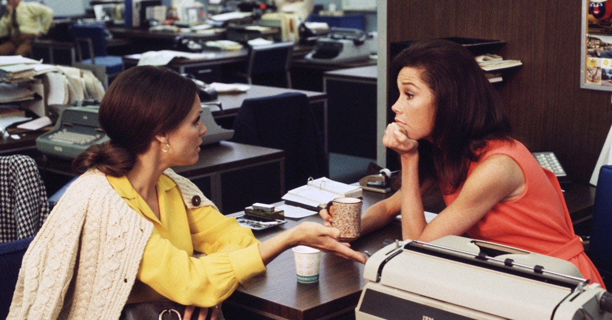 The Mary Tyler Moore Show” Is One Of The Best Sitcoms You Can Stream Right  Now