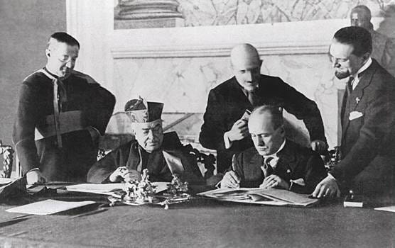A troca de favores entre Pio XI e Mussolini - Editora Intrínseca