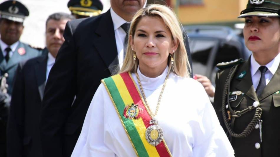 La presidenta de Bolivia, Jeanine Añez, tiene coronavirus
