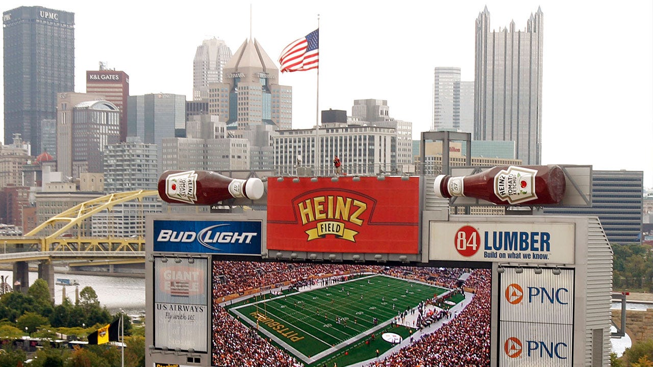 No more Ketchup: Steelers' Heinz Field sign taken down | WKBN.com