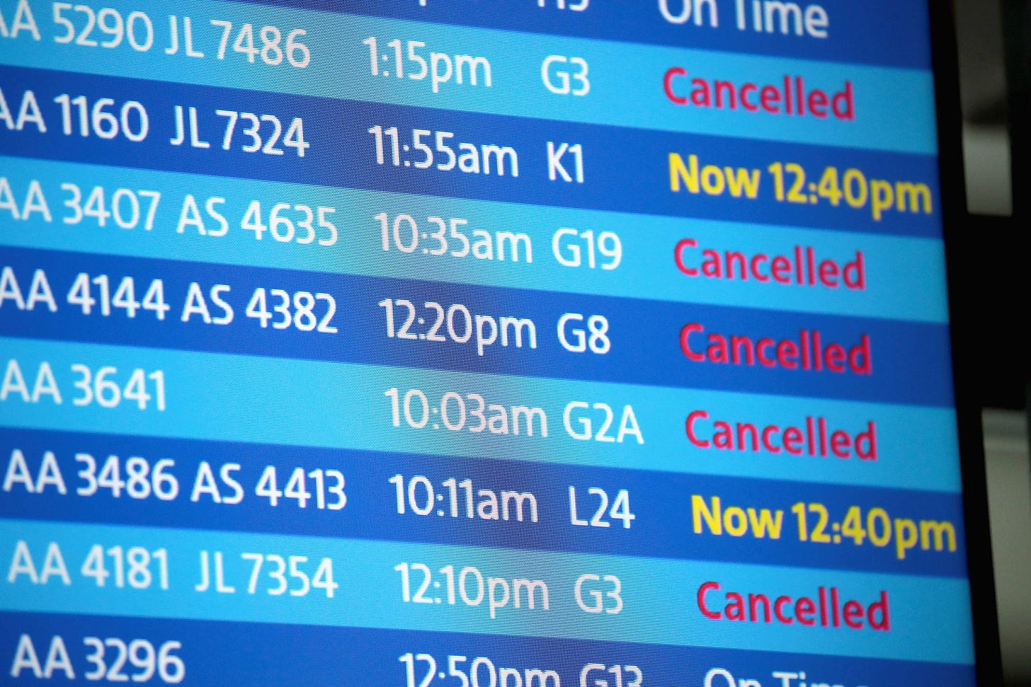 Flight Cancellations Today: Winter Storm Halts Flights in Chicago, Grand  Rapids, Milwaukee