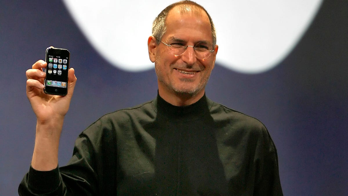 Steve Jobs Originally Envisioned the iPhone as Mostly a Phone - HISTORY