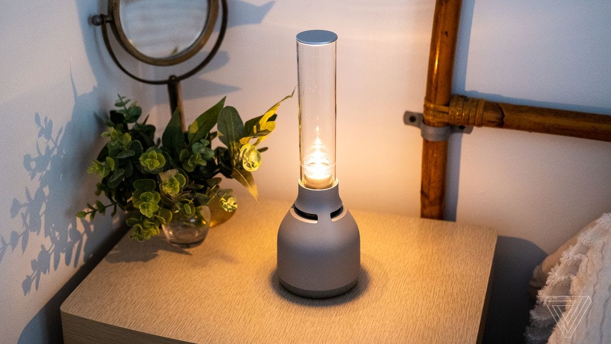A picture of Sony’s new “glass” “speaker” (which is very obviously a bong).