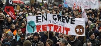 A Paris, la manifestation contre la réforme des retraites a réuni plusieurs  milliers de personnes