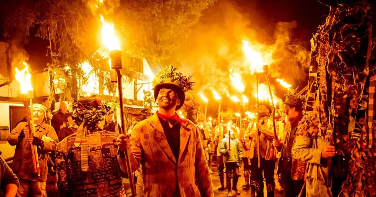 Wassailing traditions in the West Country - Wassailing Bristol