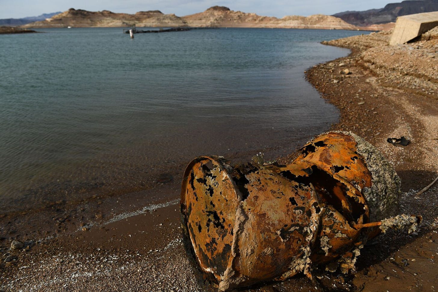 Lake Mead bodies interest climate scientists, mob historians - Los Angeles  Times