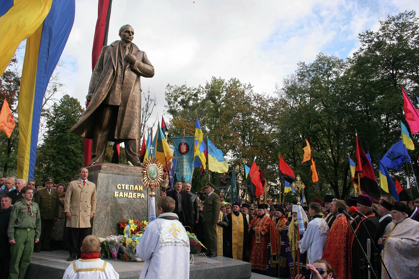 Unveiling a monument to Stepan Bandera in Lviv 