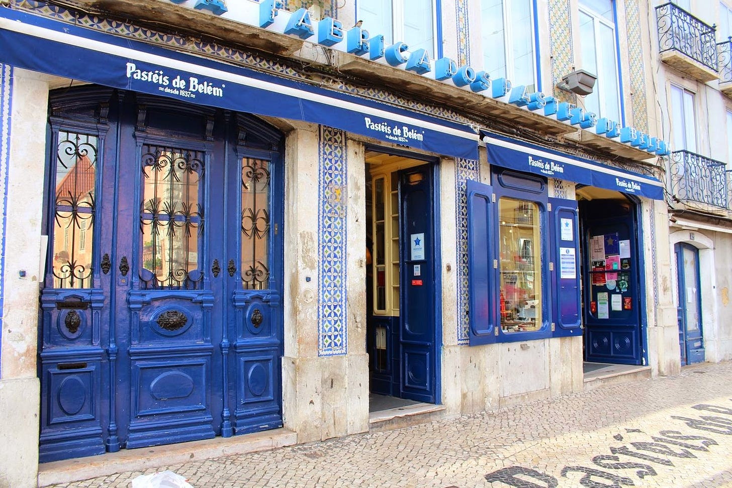 Pasteis de Belem store - Lisbon