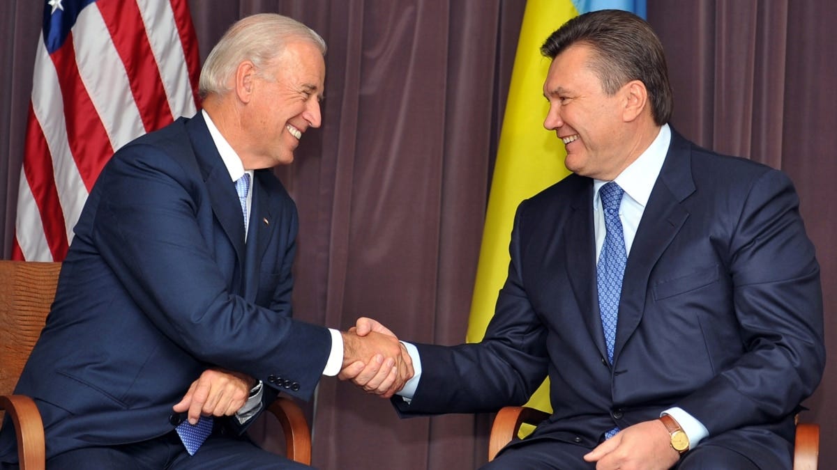 Biden Urges Yanukovych To Compromise