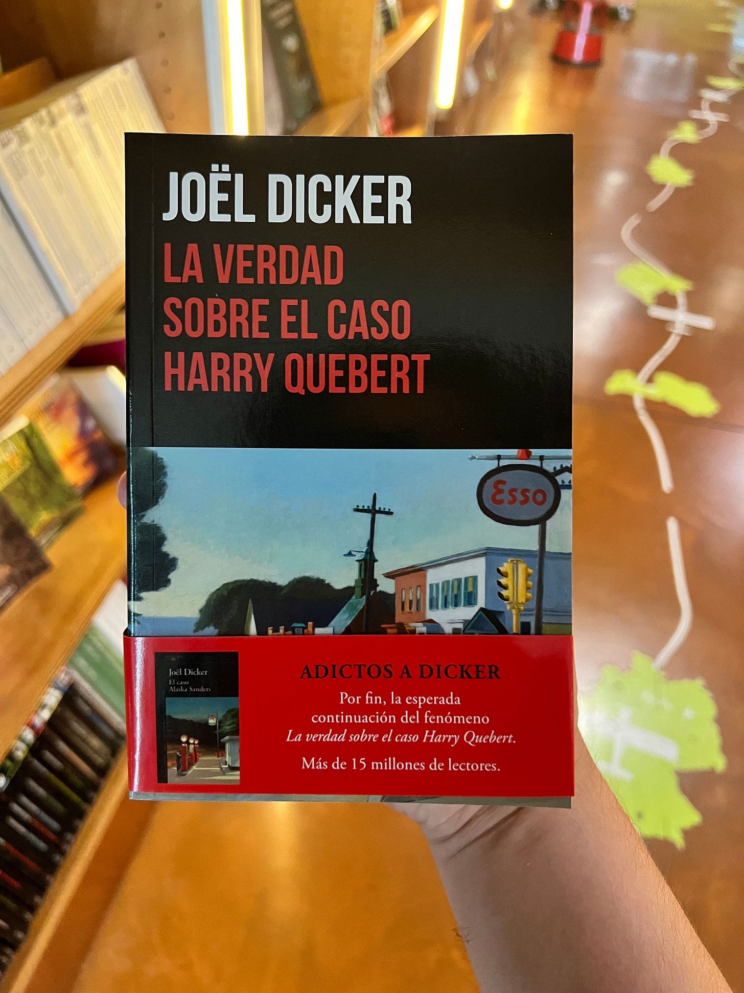 Review: La verdad sobre el caso Harry Quebert, Joël Dicker Review: La verdad sobre el caso Harry Quebert, Joël Dicker