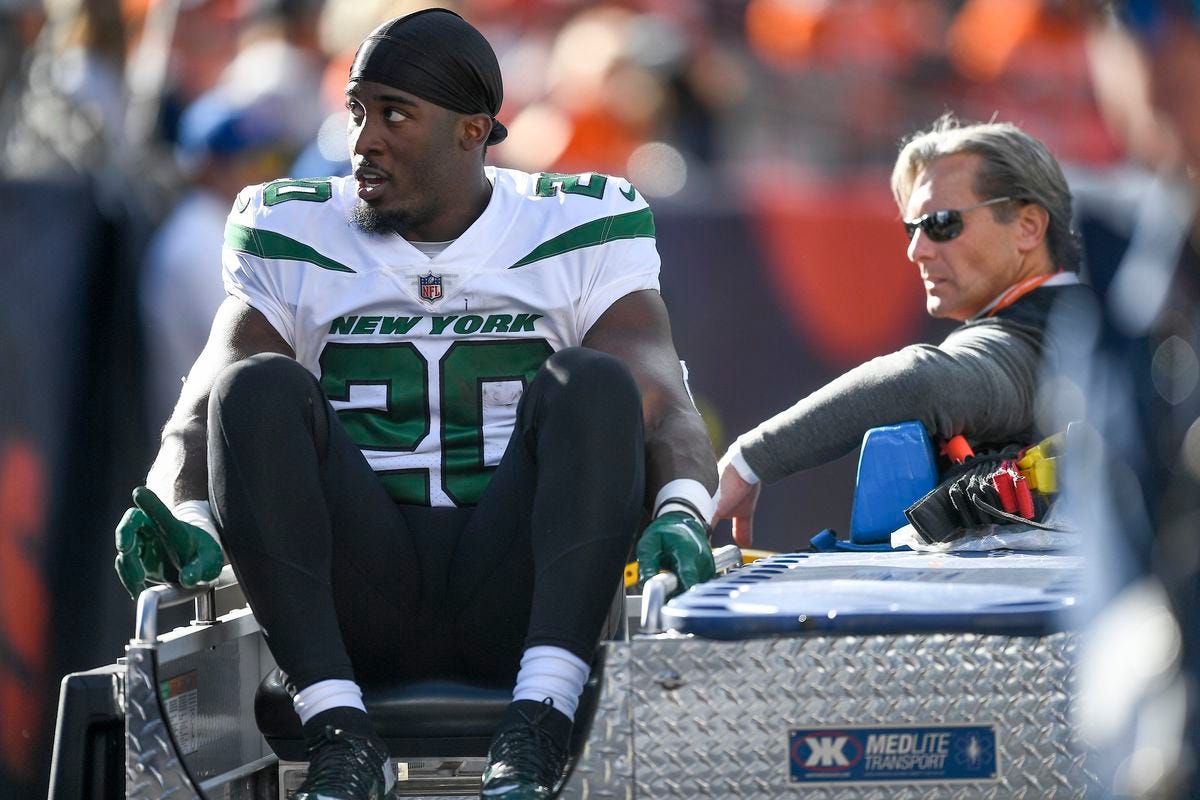 Breece Hall injury: Jets fear torn ACL for star rookie runner - Buffalo  Rumblings