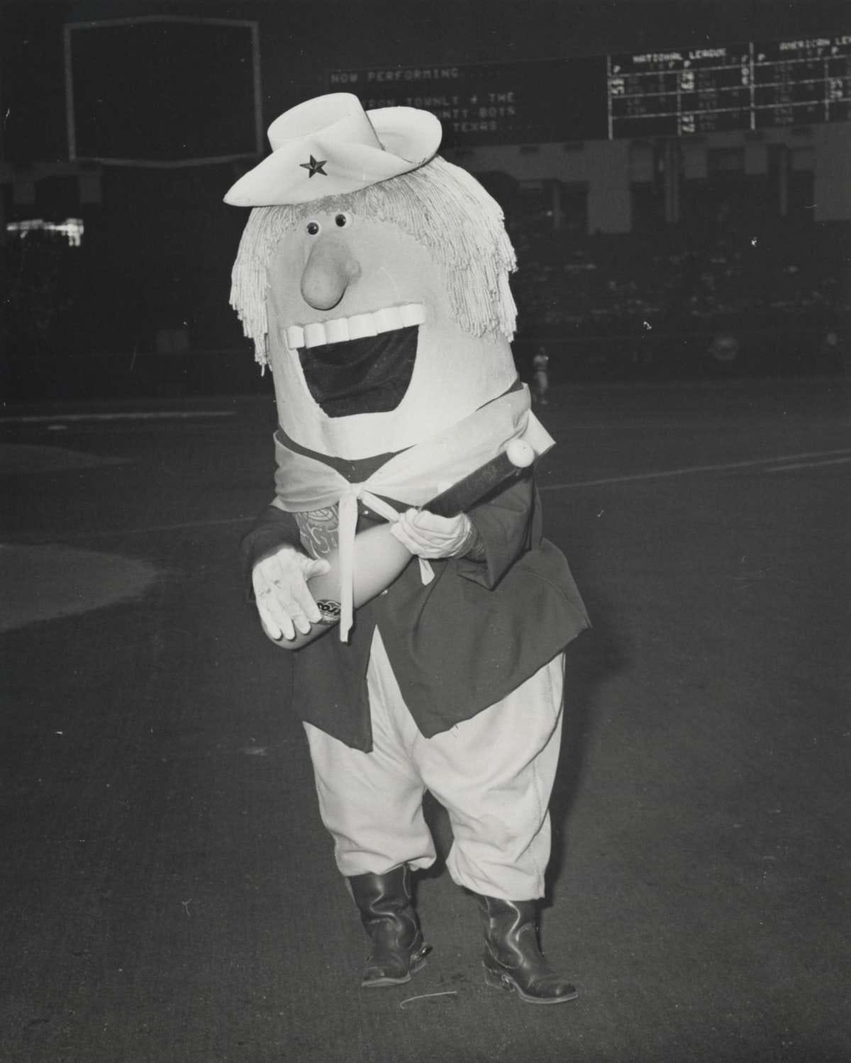 Houston Astros mascot Chester Charge, actually Reed Robinson, cheered the Astros from 1977 until 1979.