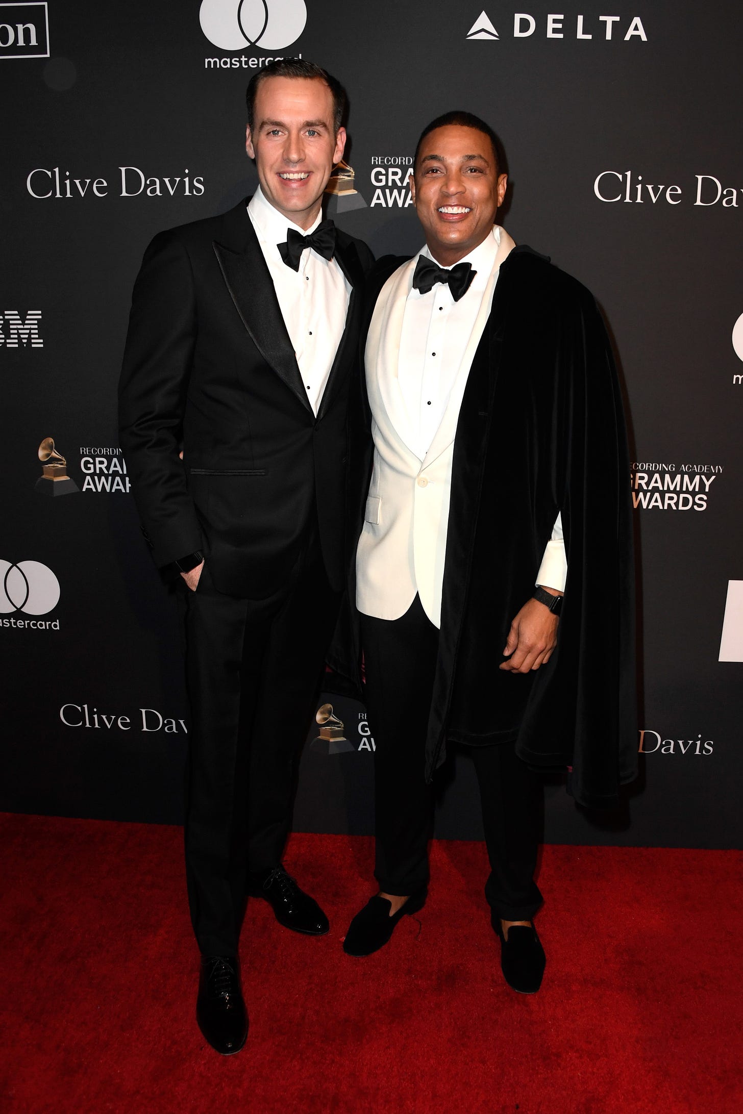 Image result from https://news.amomama.com/178086-don-lemon-cnn-holds-hands-fiance-tim-mal.html