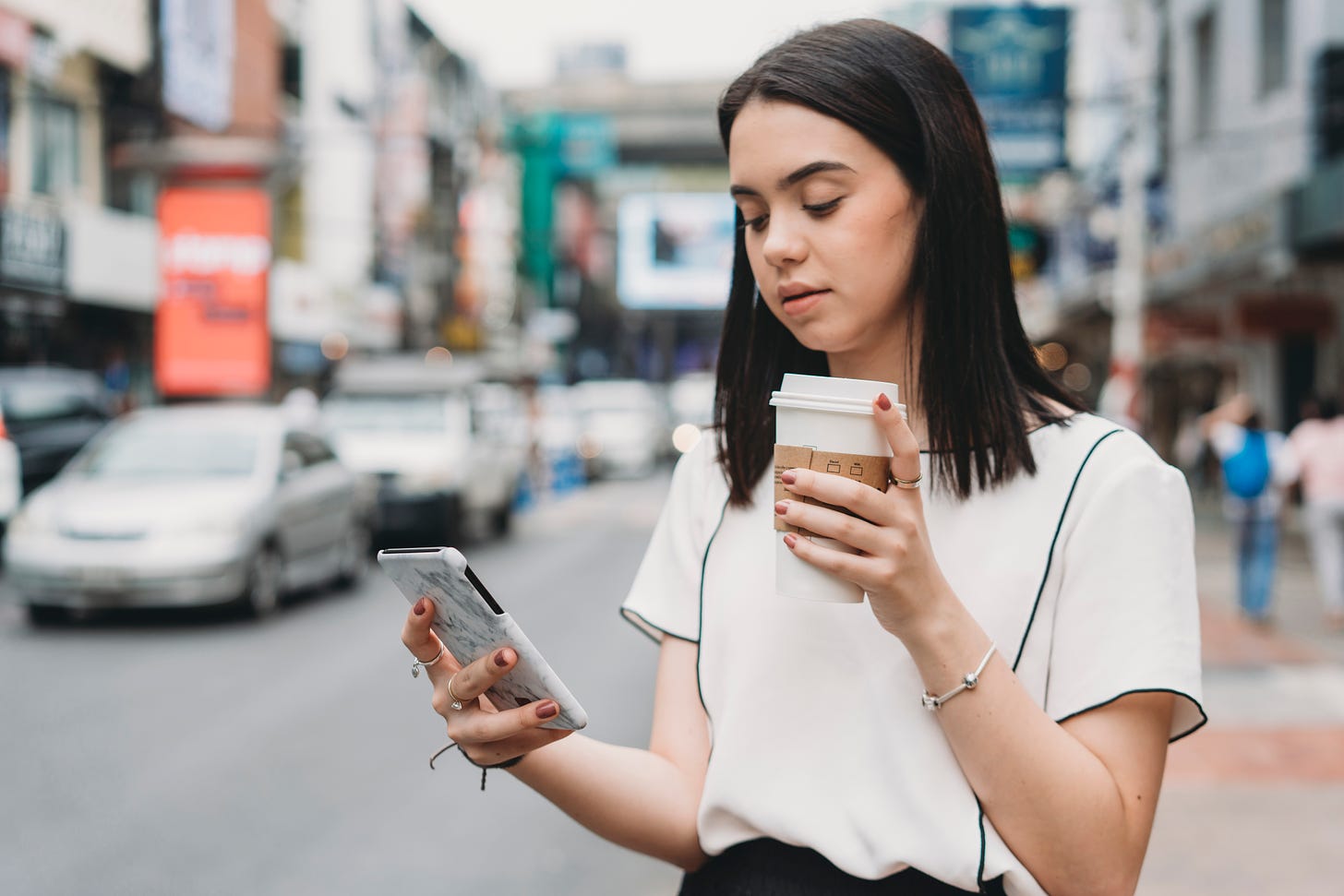 Young adults use phones 6 hours a day but barely touch news apps, according  to Reuters Institute, Flamingo group - The Washington Post