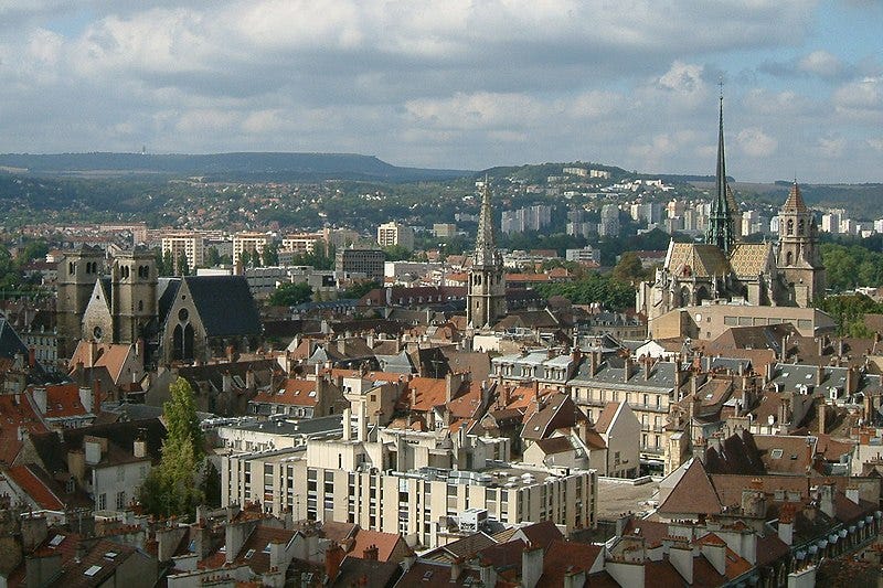 File:Vue panoramique de Dijon 05.jpg
