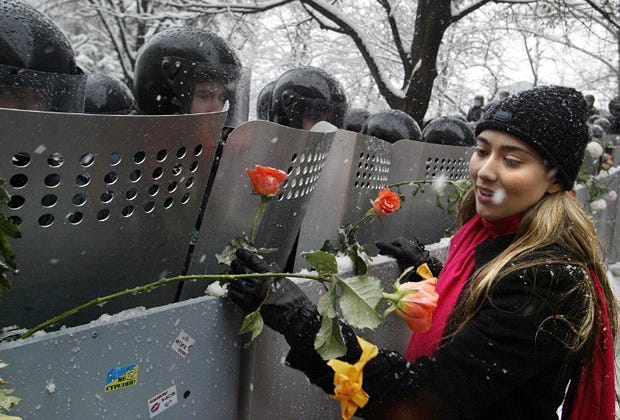 File:Militsiya and orange flowers, Kiev.jpg