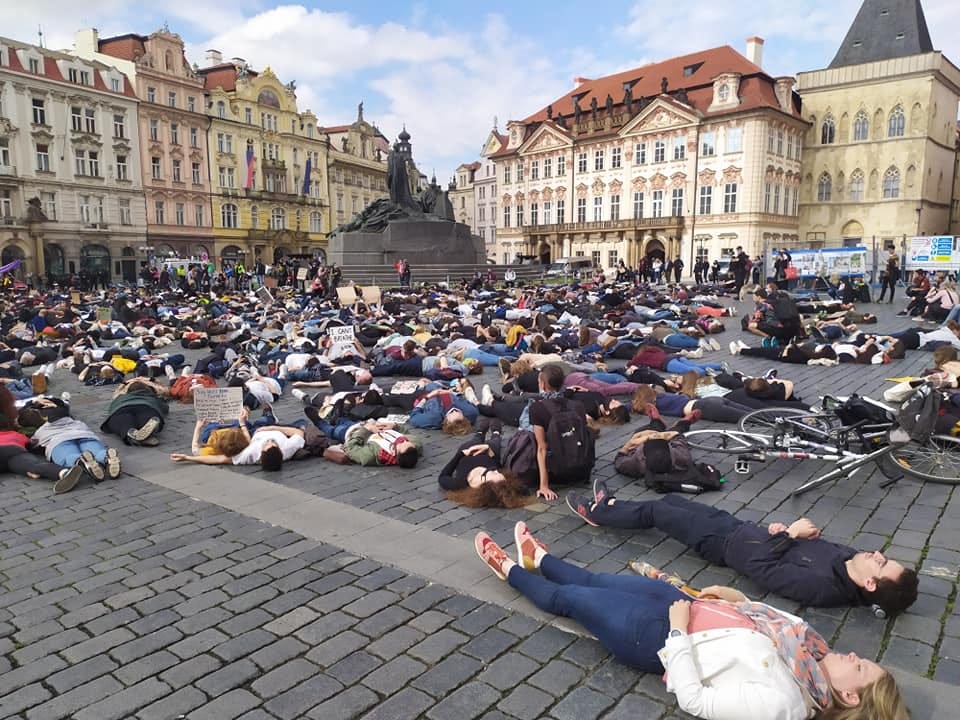 , Black Lives Matter protesters gather in Prague, march to U.S. Embassy, Expats.cz Latest News &amp; Articles - Prague and the Czech Republic, Expats.cz Latest News &amp; Articles - Prague and the Czech Republic